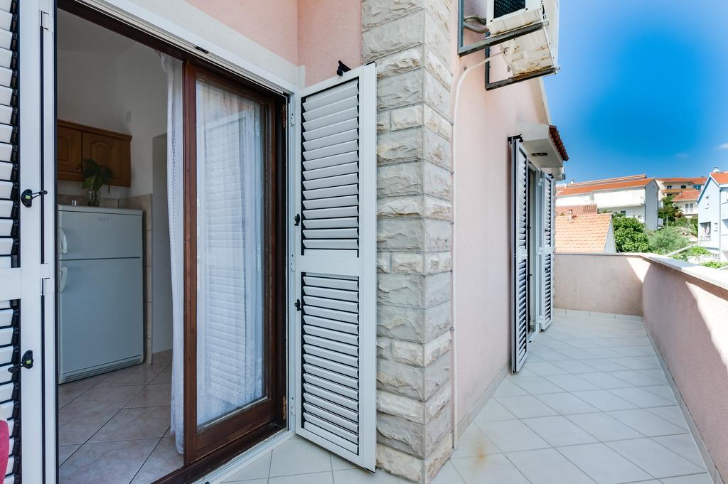 Apartmani Prkacin Traù Esterno foto